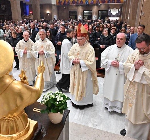 Peti utorak sv. Antunu u bazilici na zagrebačkom Svetom Duhu